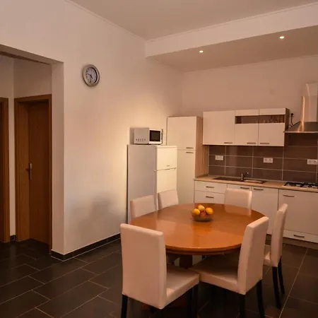 Lukic Apartment *